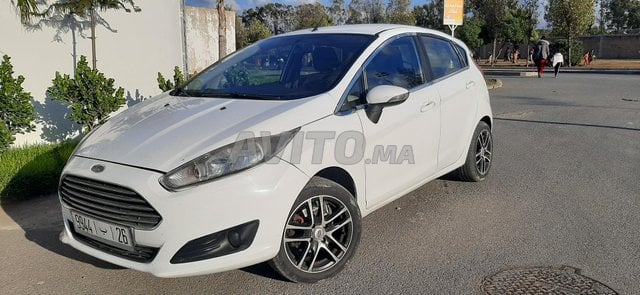 Ford Fiesta 2013 essence 7cv