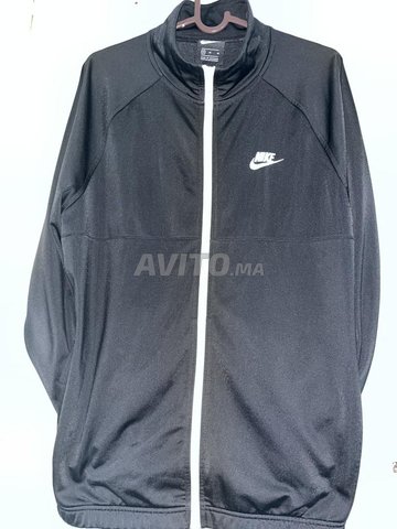 جاكيت نايك أصلي