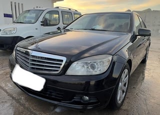 Mercedes C220 2011 – Full options  –  Automatique