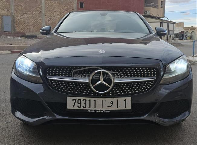 Mercedes-Benz 200 Diesel Automatique 2015 à Oujda