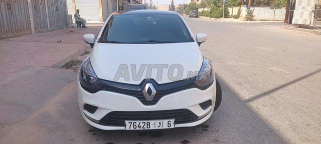 كليو 4 بيضاء