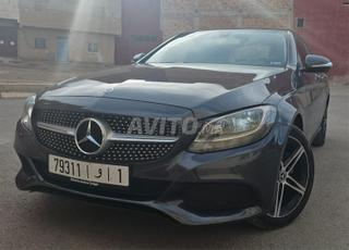 مرسيدس بنز 200 ديزل أوتوماتيكية 2015 في وجدة