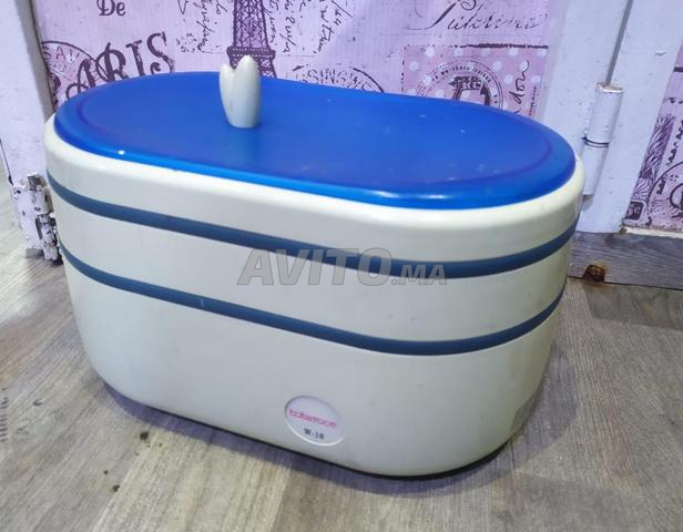 Appareil de fonte de cire de paraffine pour le soin des pieds et des mains