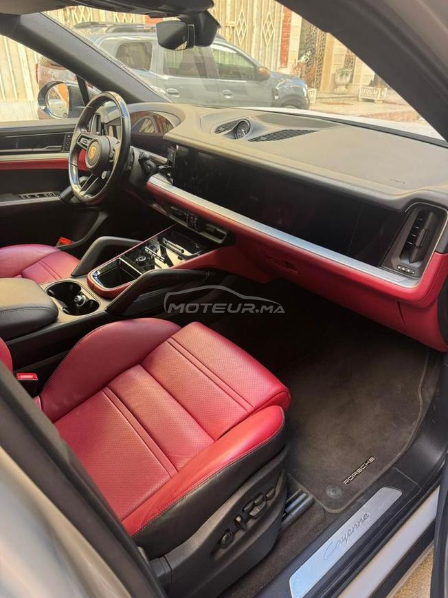 porsche cayenne voupe hybrid 2024