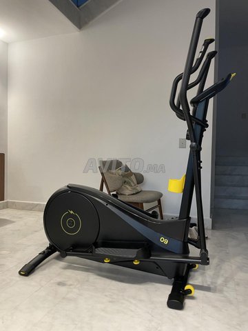 DOMYOS Elliptique 500 connecté très peu utilisé