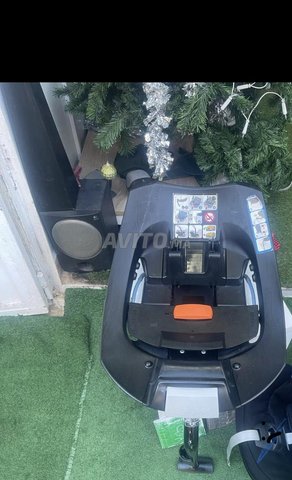 Une basse isofix cybex atone