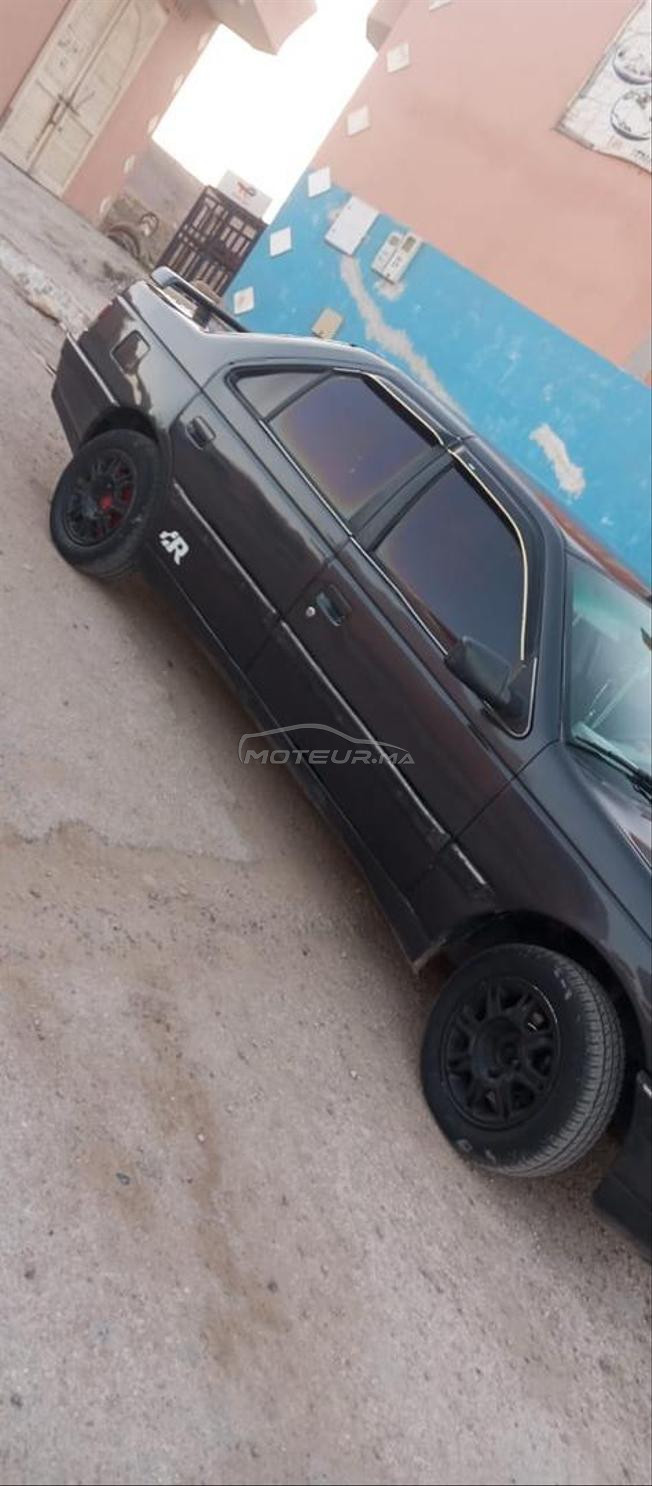 Peugeot 405