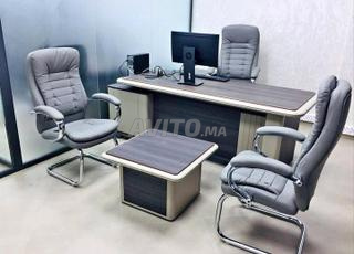 Bureau élégant * مكتب أنيق
