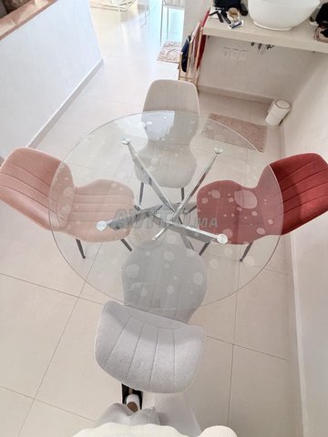 4 كراسي مبطنة متينة