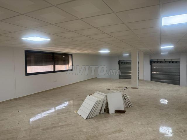 À louer dépôt/showroom et bureaux 800 m Tassila - 2