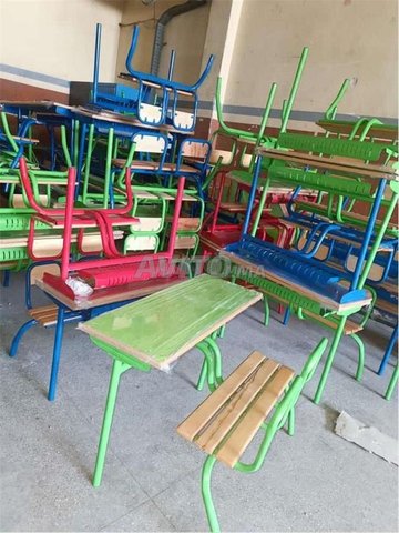 Pupitre double en bois ou métal pour école