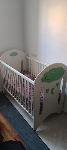 سرير للأطفال