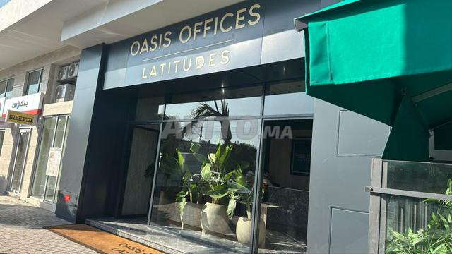 Bureau à louer à OASIS CASA 63m² avec parking
