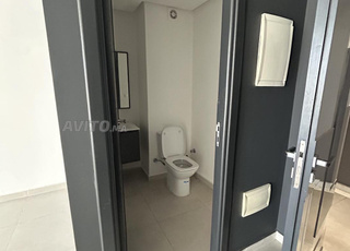 Plateau de bureau haut standing – Abdelmoumen