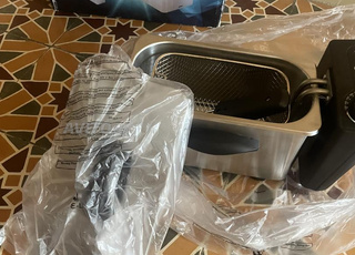 Friteuse importée d’Espagne neuve