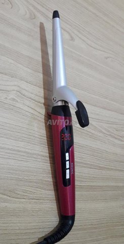 مكواة تجعيد الشعر من ماركة Koenic