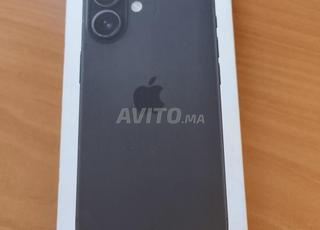 ايفون 16 عادي 128 جيجابايت أسود