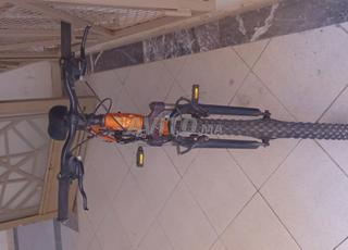 دراجة برتقالية جبلية ممتازة (مراكش)