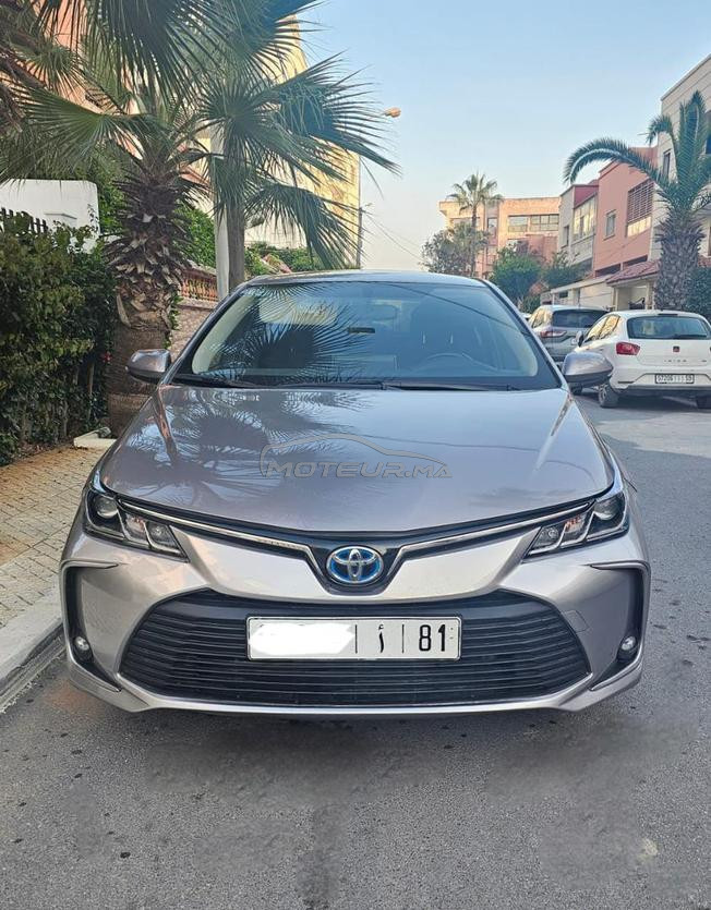 toyota corola hybride tres bon etat