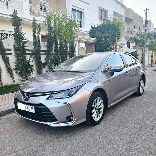 toyota corola hybride tres bon etat
