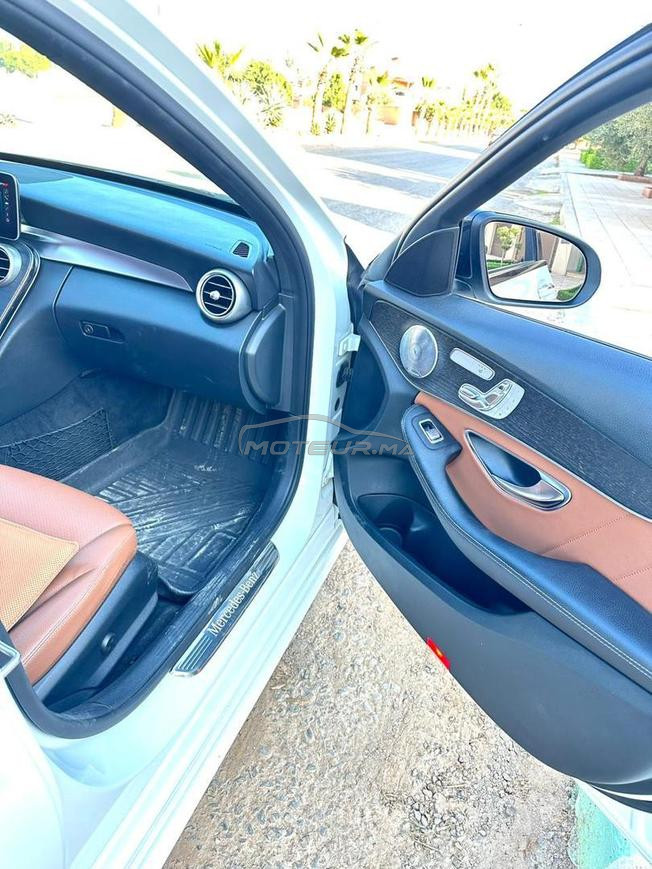 MERCEDES BENZ AMG 220D