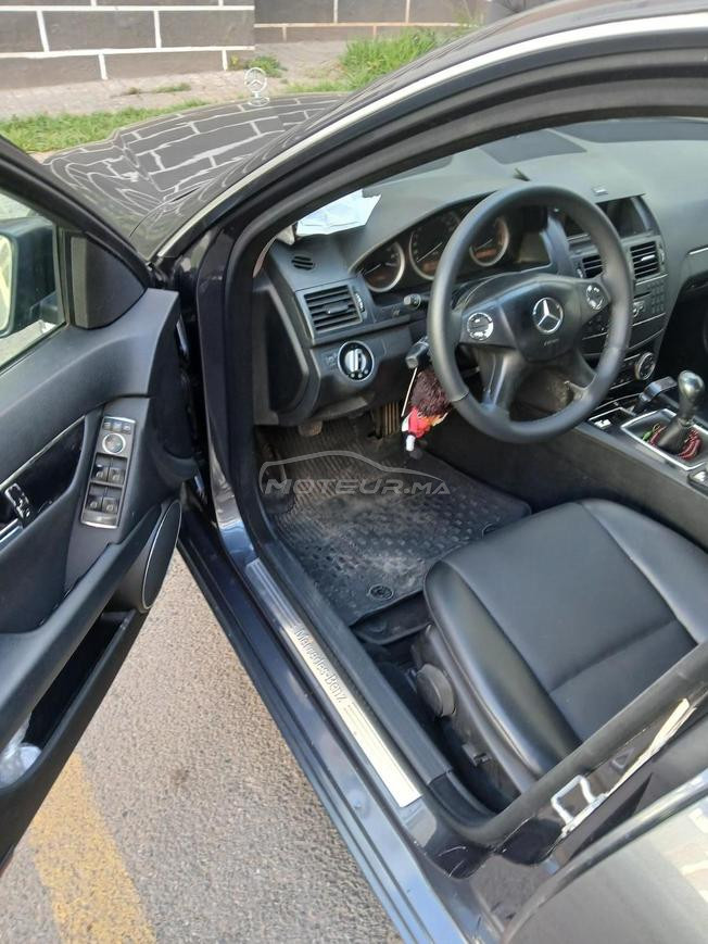 Mercedes-Benz 220 Diesel Manuelle 2010 à Temara