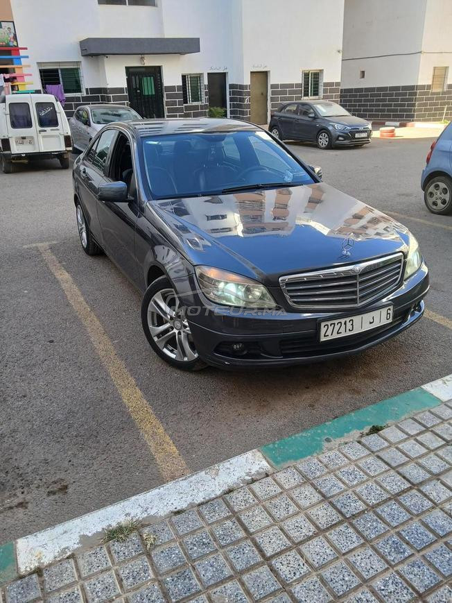 Mercedes-Benz 220 Diesel Manuelle 2010 à Temara