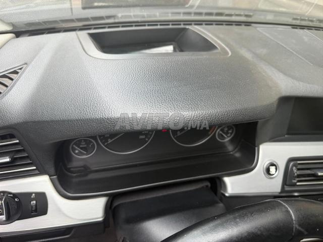 BMW Série 5 Diesel Automatique 2011 à Casablanca - 2