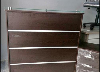 Comptoir de réception disponible à Rabat