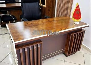 مكتب عصري - متين وعملي