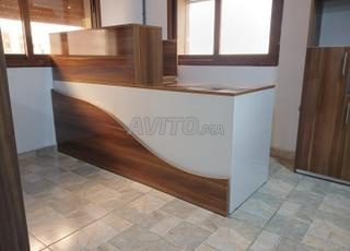 Comptoir d'accueil مكتب استقبال