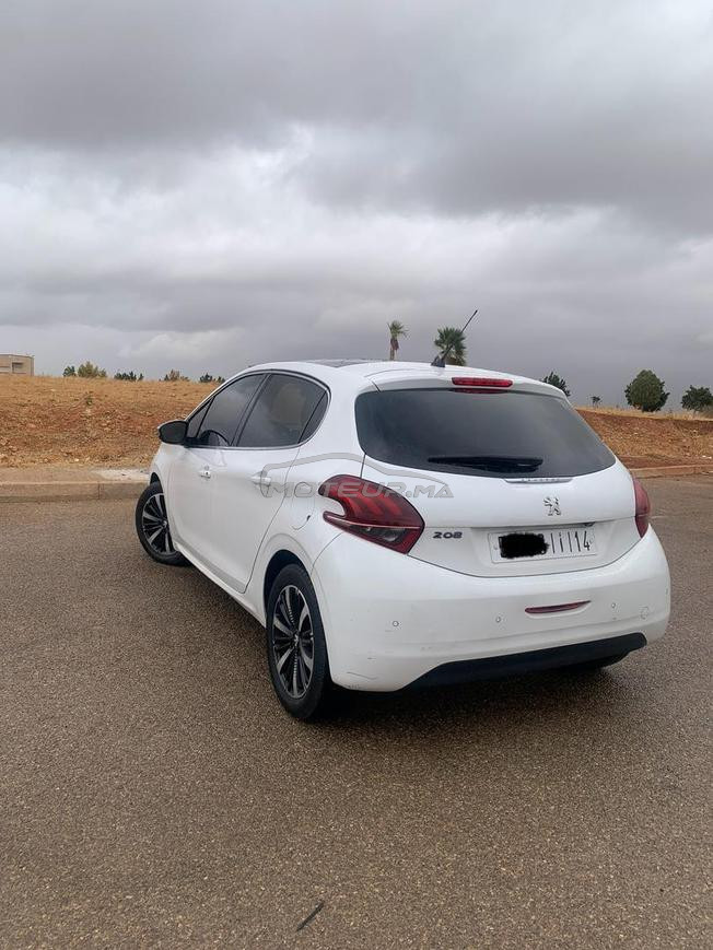 Peugeot 208 tech esition