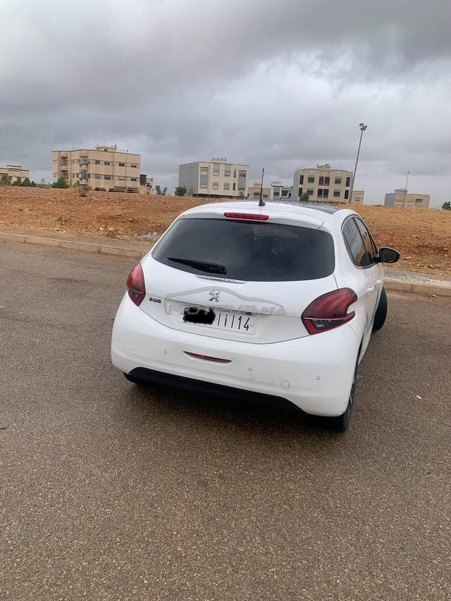 Peugeot 208 tech esition