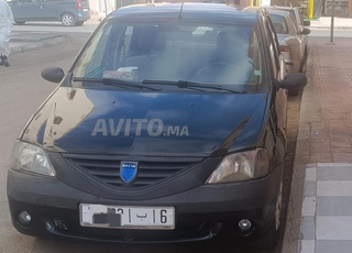 Dacia Logan Essence Manuelle 2007 à Laâyoune