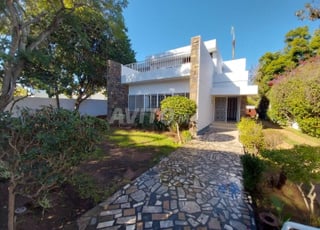 Villa usage bureau A LOUER à Souissi RABAT