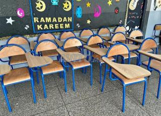 طاولة مدرسية / كرسي طاولة في فاس في فاس