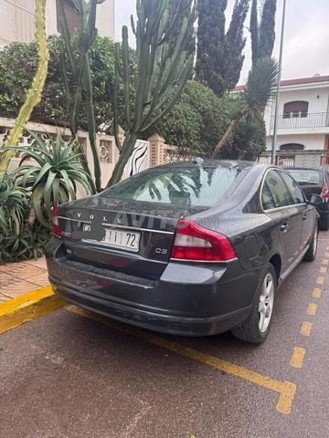 فولفو S80 D3 ديزل BVA 2011 306,000 كم 85,000 درهم