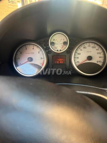 Peugeot 206 Essence Manuelle 2011 à Agadir