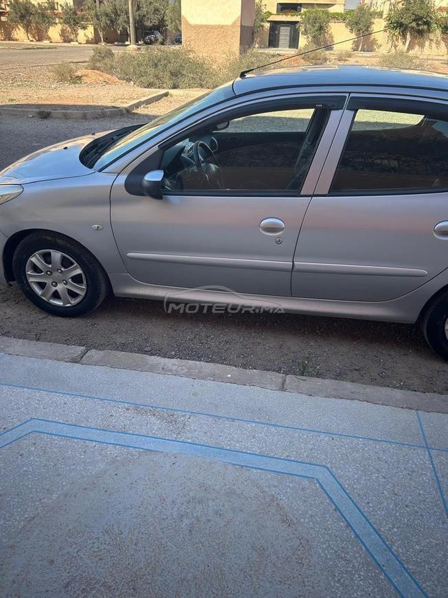 Peugeot 206 Essence Manuelle 2011 à Agadir