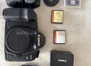 Canon 5D mark 2 DSLR avec objectif 50mm