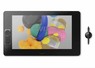 Wacom Cintiq Pro 24 Pen Display and TOUCH 4K