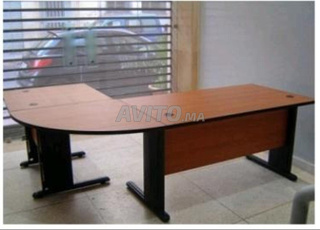 Bureau de direction en bois d'importation