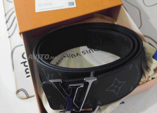Ceinture Louis Vuitton authentique – jamais porté