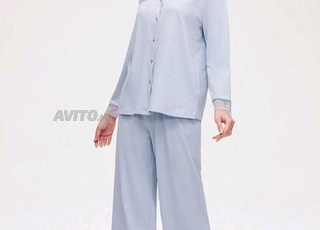 بيجامة لوفليت