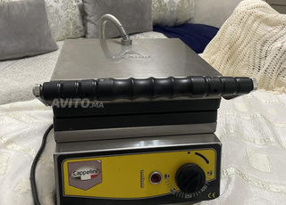 آلة صنع الوافل