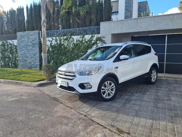 Ford Kuga ديزل يدوي 2019 في أكادير