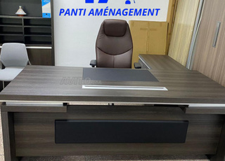 أثاث مكتبي عالي الجودة