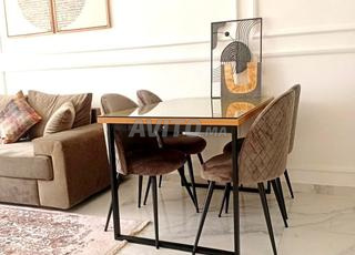 شقة بحديقة للإيجار 3 غرف نوم مفروشة في عين الدياب