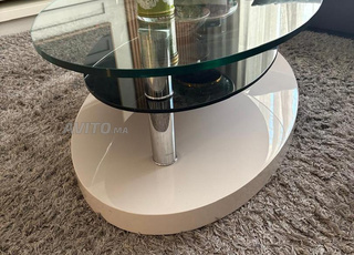 Table basse et tapis en tres bon etat