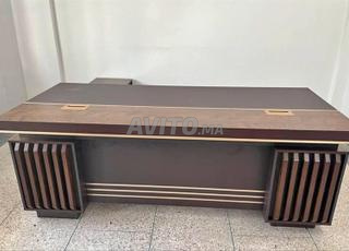 Bureaux élégants à des prix abordables pour équiper votre bureau de manière professionnelle